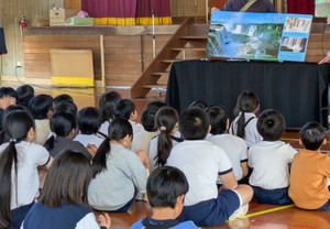 Pxl_20251126_052556266